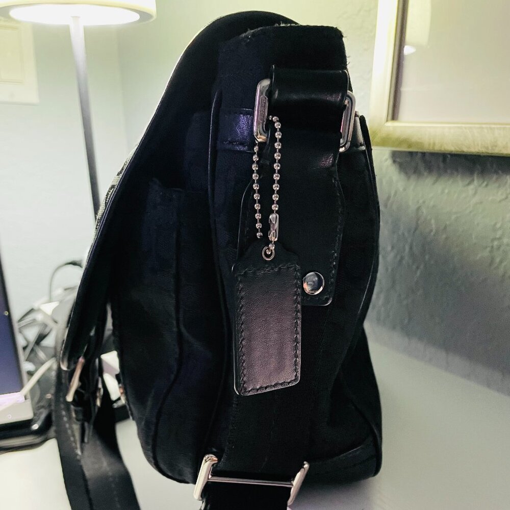 COACH Black Signature Messenger Crossbody Work Travel Bag - Picture 13 of 13